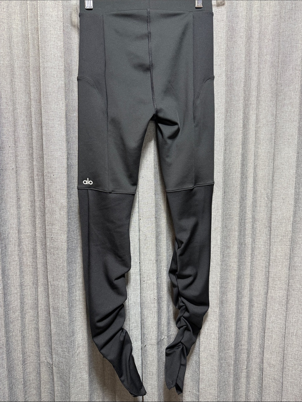 ALO Black High-Rise Athletic Leggings - Picture 4 of 4